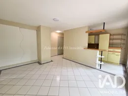 Apartment in Carrières-sur-Seine (78420)