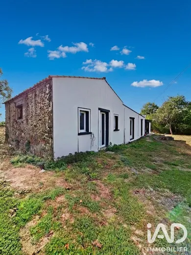 Maison de campagne à Apremont (85220)
