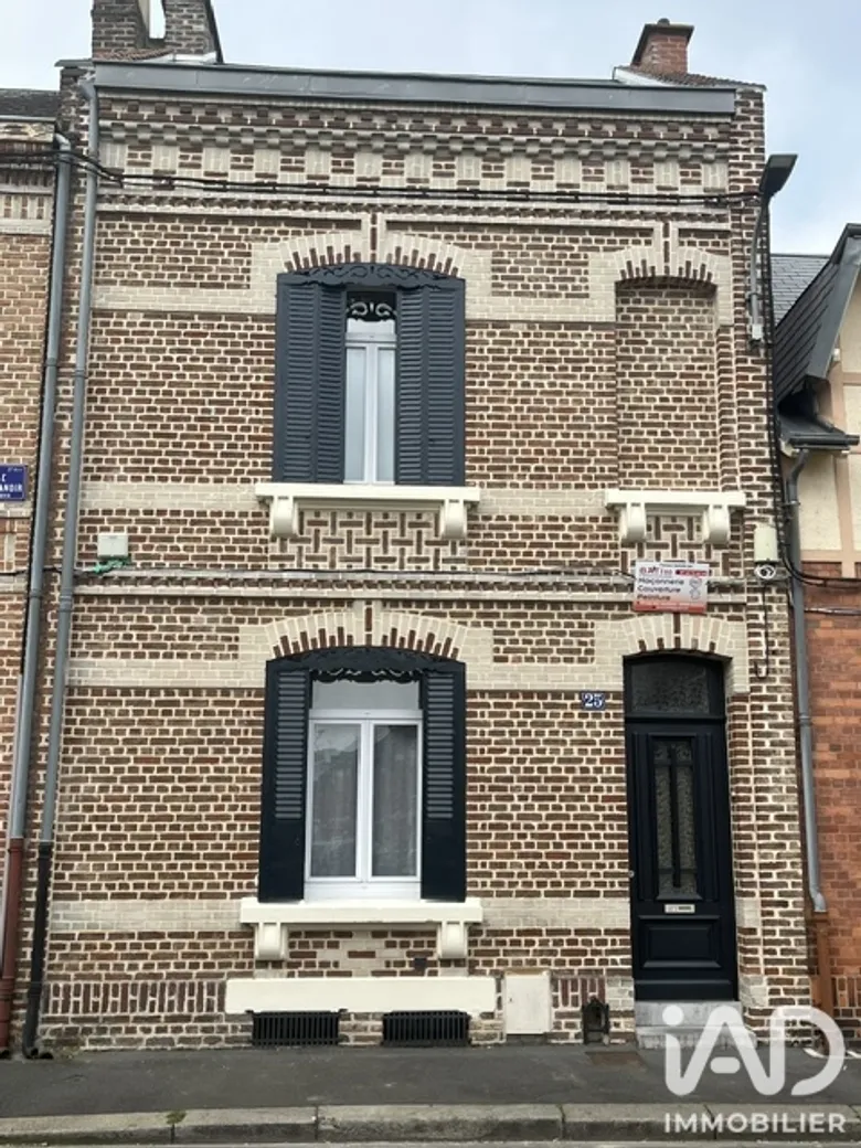 Maison 6 pièces 122 m² · à Amiens · 122 m² · 367 000 €