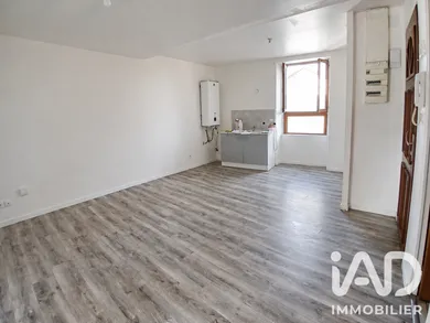 Apartment in Thiviers (24800)