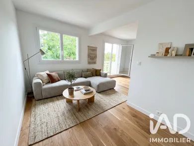 Apartment in Palaiseau (91120)