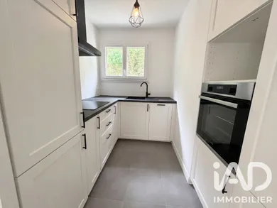 Apartment in Palaiseau (91120)