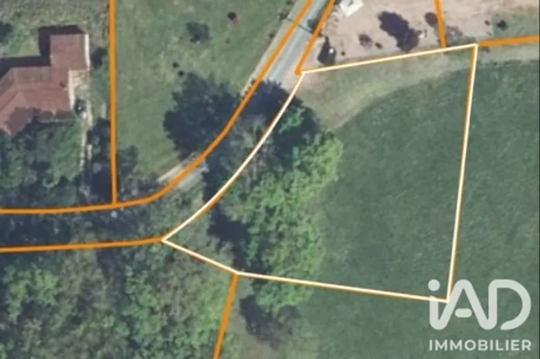Terrain à Saint-Pardoux-la-Rivière (24470) · 20 000 €