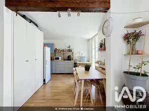 Apartment in Montrouge (92120)