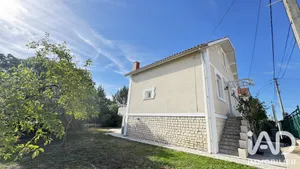 House in L'Isle-d'Espagnac (16340)