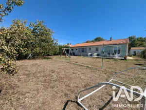 Maison traditionnelle à Montrevault (49110)