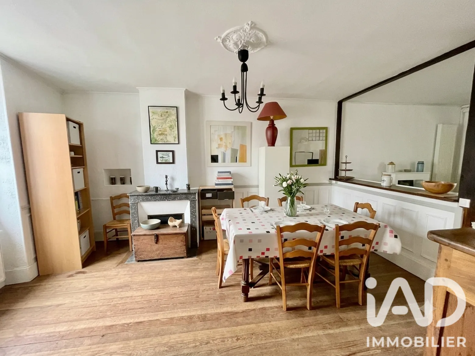 Vente maison à Moret-Loing-et-Orvanne (77250) : maison de ville 6 pièces 115 m² - 2063868 — 2