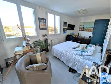 Apartment in La Rochelle (17000)