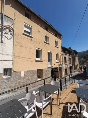 Commercial walls in Fontpédrouse (66360)