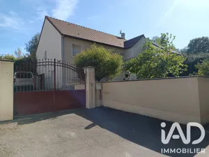 Detached house in Paron (89100)