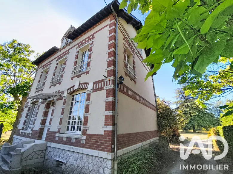 Maison 6 pièces 168 m² · à La Ferté-Imbault · 168 m² · 274 900 €