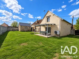Longere in Marcilly-le-Hayer (10290)