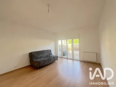 Apartment in Viry-Châtillon (91170)