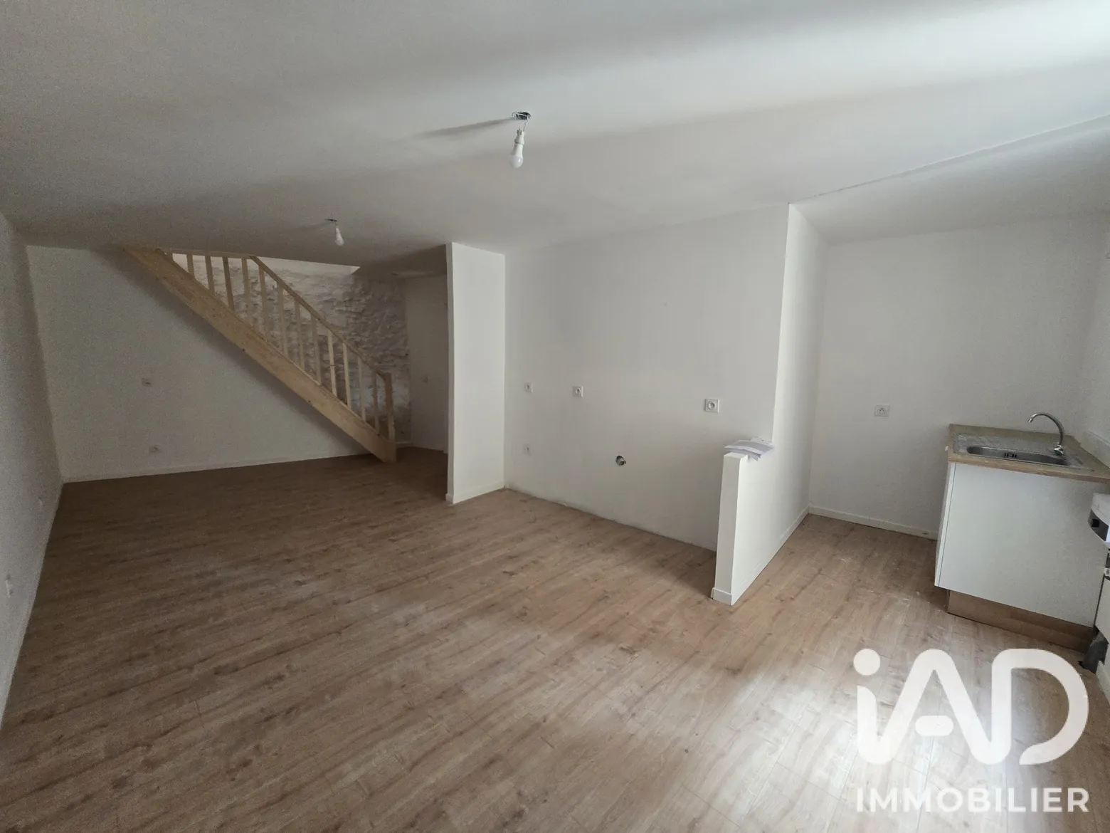 Vente maison à Durban-Corbières (11360) : maison de village 2 pièces 81 m² - 2102145 — 3