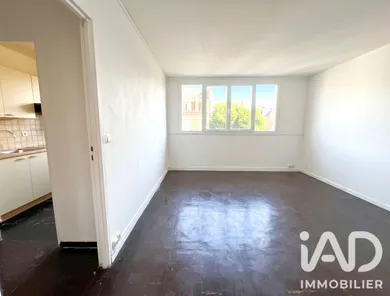 Apartment in Colombes (92700)