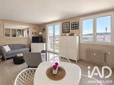 Appartement à Oullins (69310)