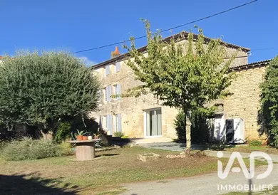 Maison à Celles-sur-Belle (79370)
