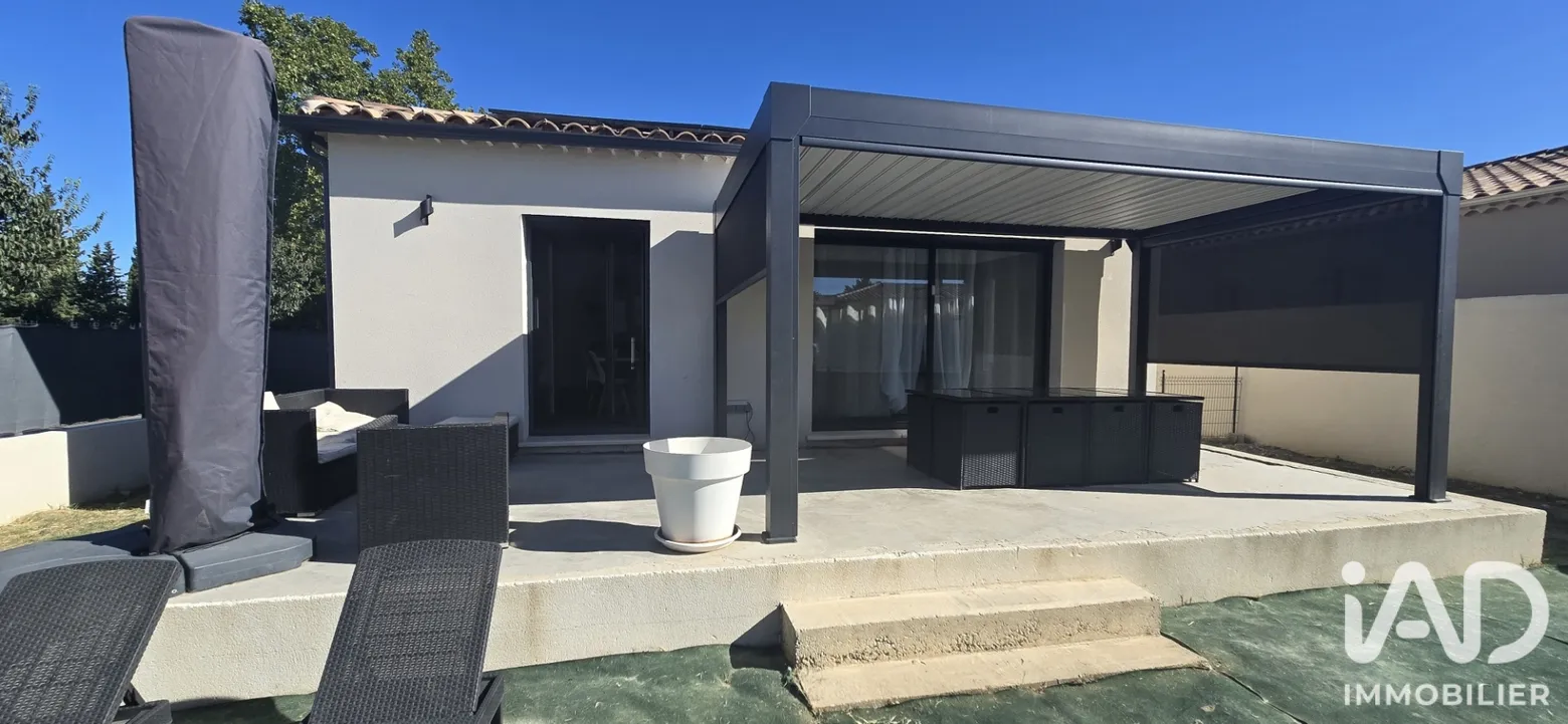 Vente maison à Eyragues (13630) : maison 4 pièces 97 m² - 2102467 — 2