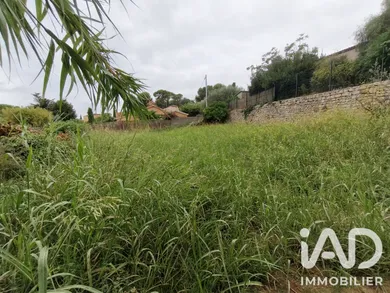 Land in Ollioules (83190)