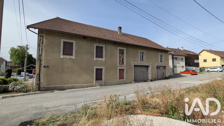 Maison 7 pièces 200 m² · à Mignovillard · 200 m² · 125 000 €