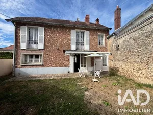 Maison de village à La Celle-les-Bordes (78720)