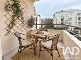 Appartement à Noisy-le-Grand (93160)