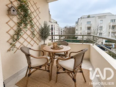 Apartment in Noisy-le-Grand (93160)