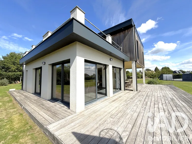 Maison 6 pièces 204 m² · à Pont-l'Évêque · 204,4 m² · 656 000 €