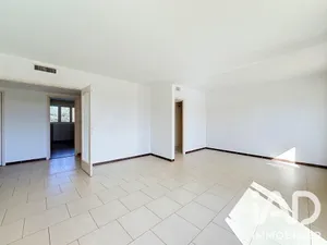 Apartment in Antibes (06600)