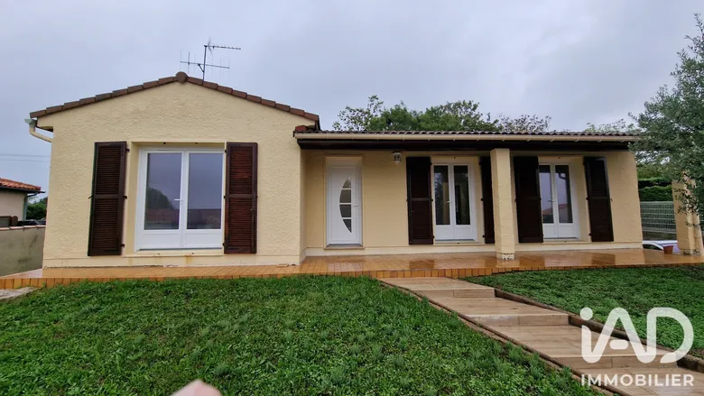 Maison 5 pièces 112 m² · à Niort · 112 m² · 829 €/mois