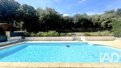 Maison traditionnelle à Saint-Marcel-d'Ardèche (07700)