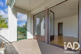 Apartment in Charbonnières-les-Bains (69260)