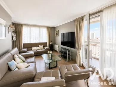 Appartement à Les Lilas (93260)