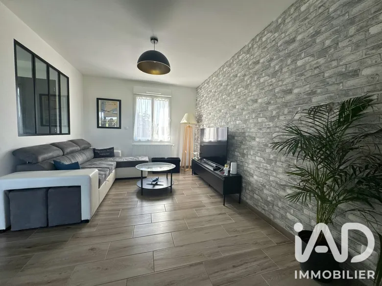 Maison 4 pièces 93 m² · à Villeperdue · 92,8 m² · 272 500 €