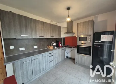 Appartement à La Ferté-Bernard (72400)
