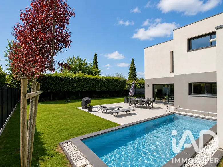 Maison 7 pièces 211 m² · à Saint-Saulve · 211 m² · 565 000 €
