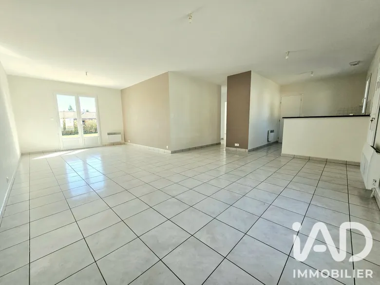 Maison 4 pièces 73 m² · à Essarts-en-Bocage · 73 m² · 195 000 €