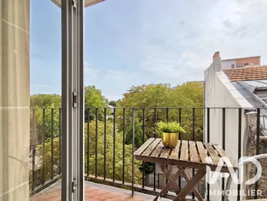 Apartment in Montreuil (93100)