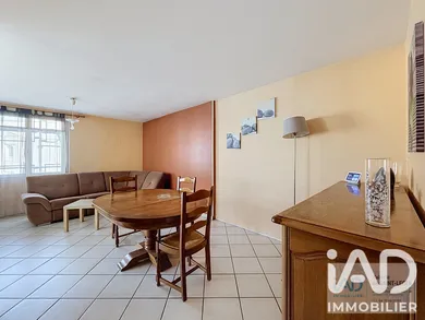 Apartment in Athis-Mons (91200)