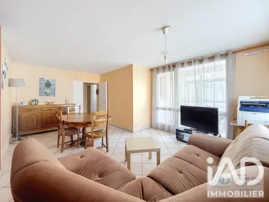 Apartment in Athis-Mons (91200)