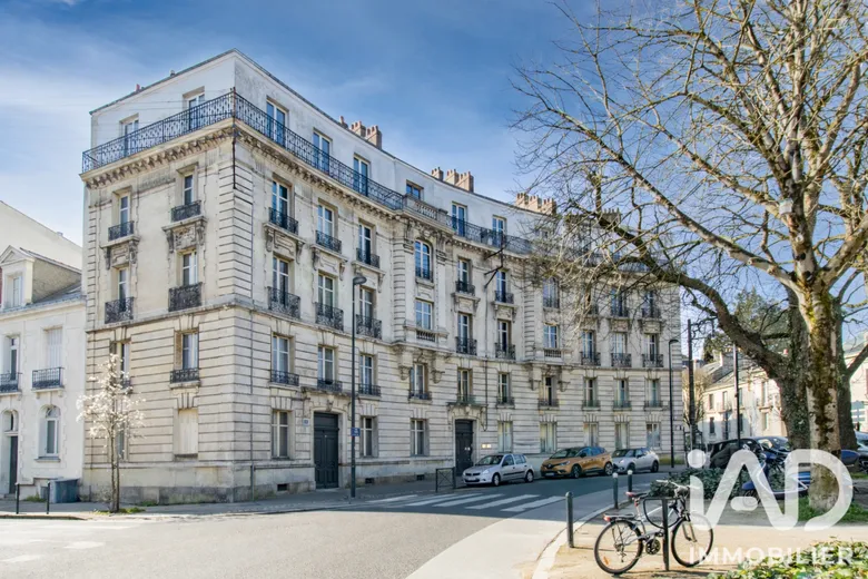 Appartement 6 pièces 126 m² · à Nantes · 126 m² · 299 000 €