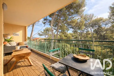 Apartment in Sanary-sur-Mer (83110)