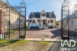 House in Lorris (45260)
