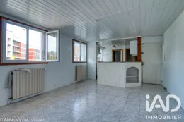 Apartment in Palaiseau (91120)