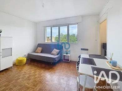 Appartement à Charleville-Mézières (08000)
