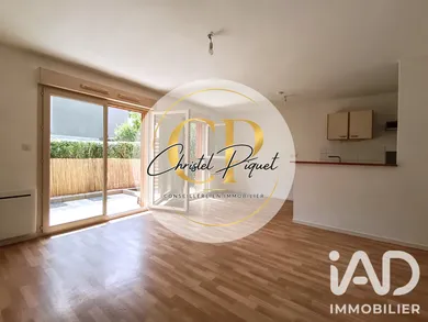 Apartment in Saint-Armel (35230)