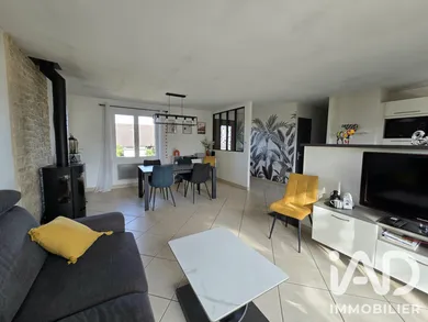 Maison traditionnelle à Cherisy (28500)