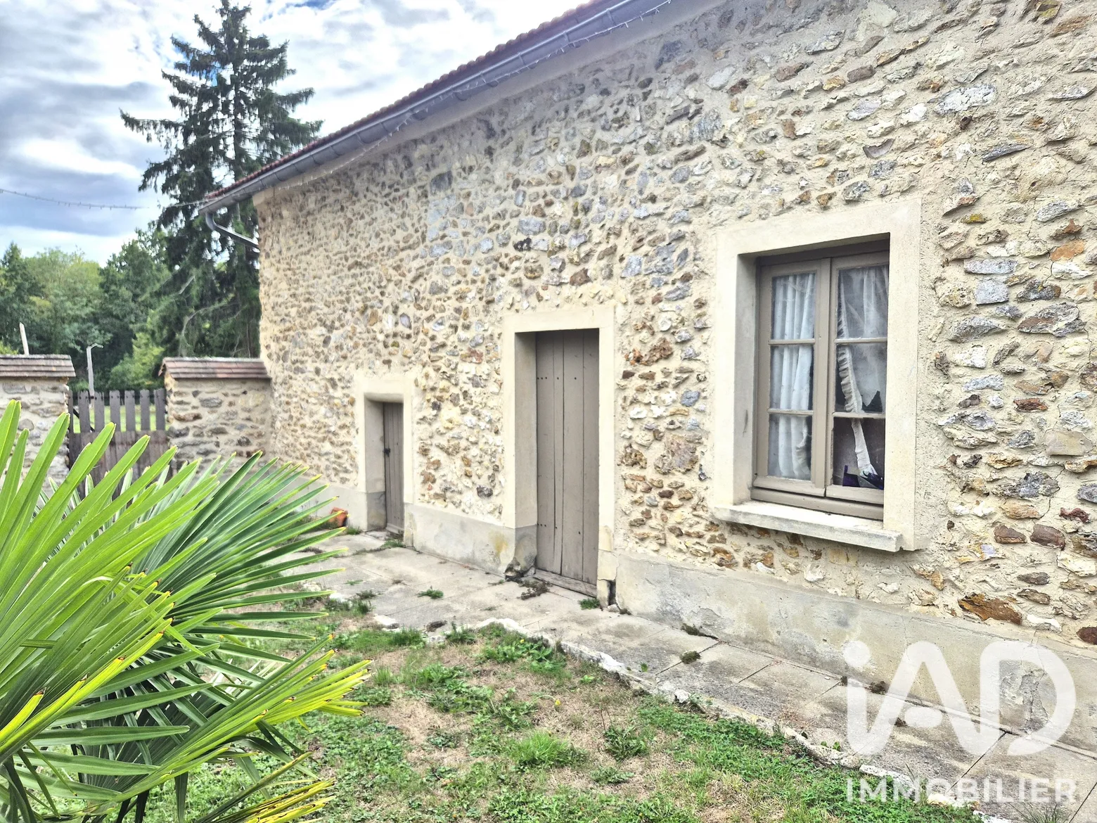 Vente maison à Orgerus (78910) : maison de village 3 pièces 100 m² - 2103466 — 2