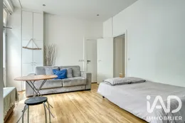 Apartment in Paris (75012)