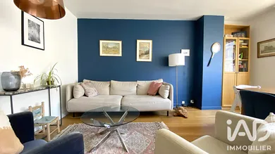 Apartment in Bordeaux (33300)